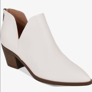 Indigo Rd. White Booties - size 8.5 — never been worn